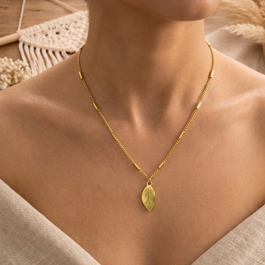 Κολιέ in corde φύλλο