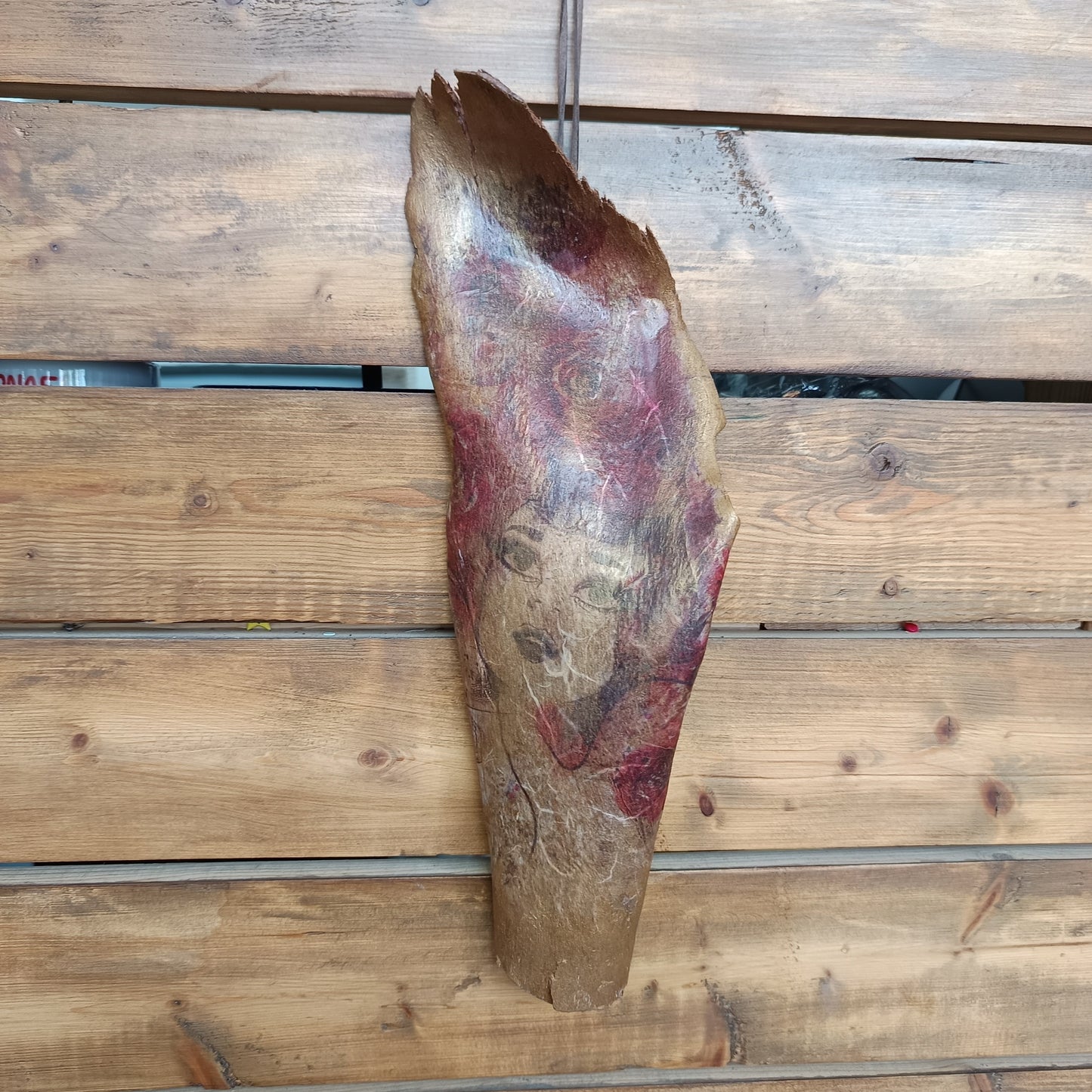 Το Πρόσωπο της Γης διακοσμητική φλούδα δέντρου