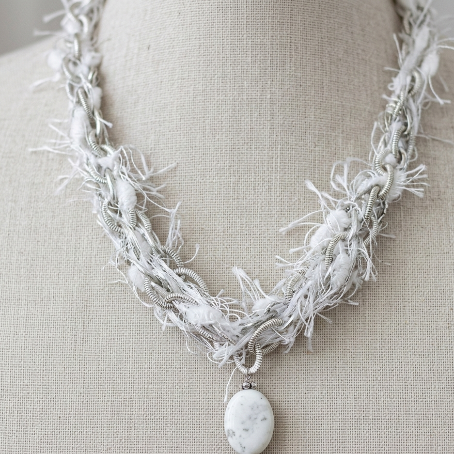 Κολιέ  in corde Alba