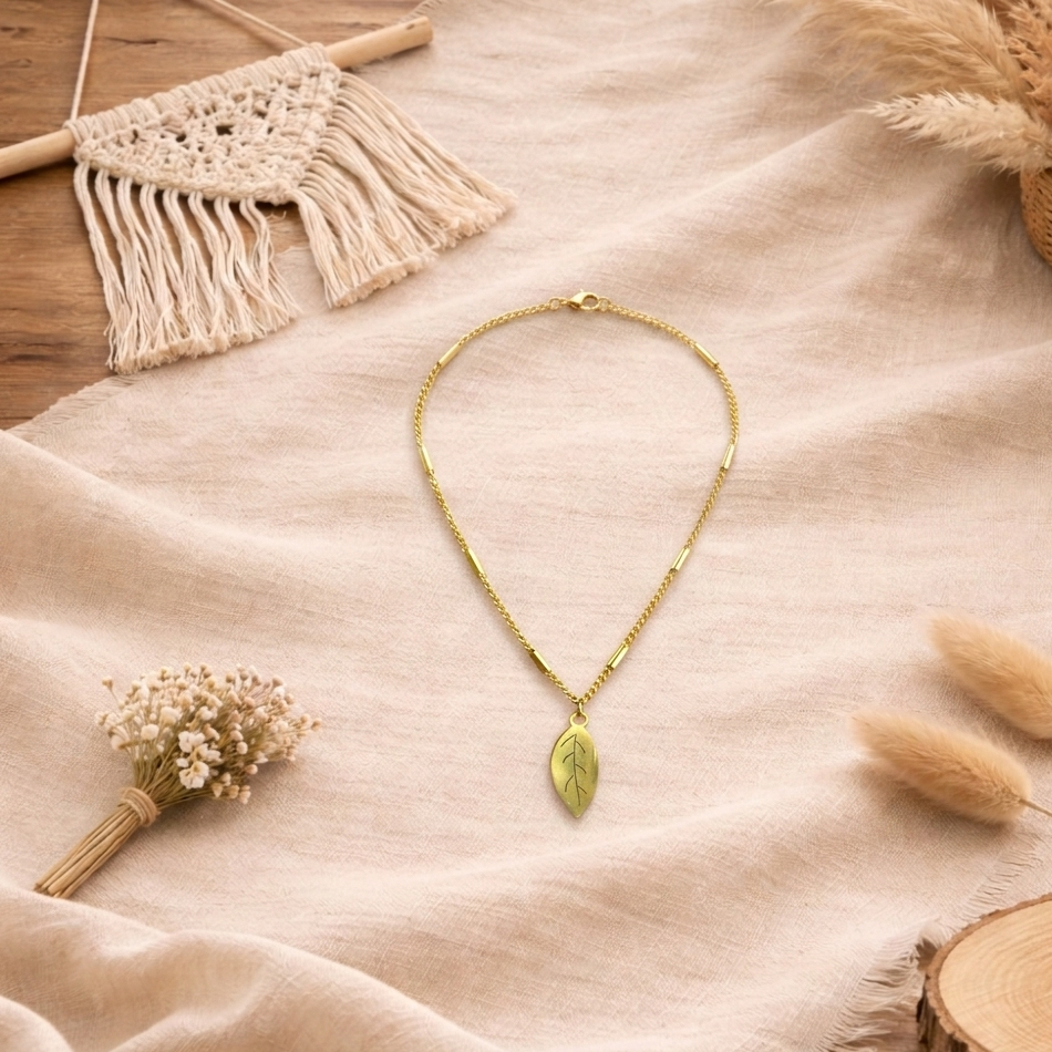 Κολιέ in corde φύλλο